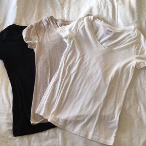 Mossimo V-neck Tee Bundle of 3, Medium